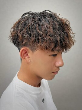 スラッシュ(SLASH) ツイストスパイラル/マッシュ/スパイラルパーマ/姫路