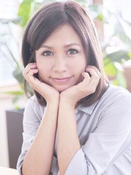 エイル 町田(ail) これぞ・大人のこなれ感が漂うシンプル・ロブ スタイル[町田駅]