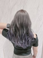 リー 京橋(Lee) 店長今里☆グレーとラベンダーのグラデーションカラー☆