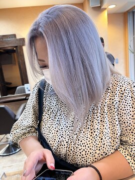 モアムー(Moremuu) ホワイトグレー