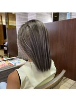 美容室 イルフェドゥ(Il fait doux)&nbsp;ベース暗めエアータッチバレイヤージュ