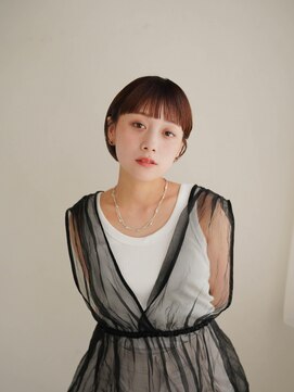 ムク 甲府(muku.) ミディアムヘア/斜めバング/グレージュカラー/甲府駅