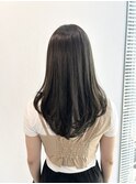 夏のヘアはアッシュにレイヤー