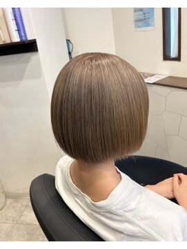 ブライトヘアー(BRIGHT hair) #桜井美容室 #BRIGHThair [グレージュ]