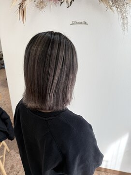 シルエット 美容室 バレイヤージュカラー　八戸20代30代40代