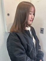 キャンバス バイ ネオリーブ 横浜西口(Canvas by neo.)&nbsp;ミディアムレイヤーカット ブリーチなしベージュ 顔まわりカット