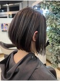 くびれショートボブ白髪染めベージュカラー前下がりボブ30代40代