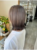 外ハネ×ラベンダーグレージュボブ