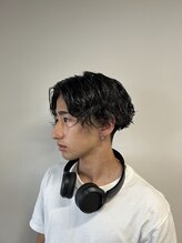 イッヒ 茅ヶ崎(IHHI) メンズ/グランジ/センターパート/ツイスト/スパイラルパーマ