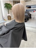 ベージュカラー