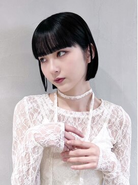 アルバム 新宿(ALBUM SHINJUKU) 暗めカラーボブおくれ毛顔周りレイヤー前髪カット_F30841