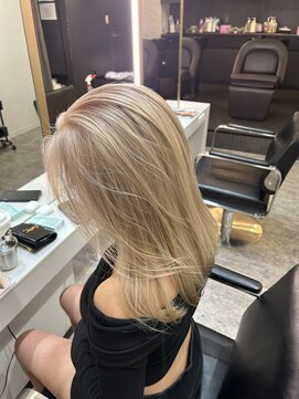 ブレンド 渋谷(BLend) ハイライトバタフライベージュ