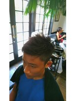 ヘッズ(HEADS)&nbsp;大人フロント×刈り上げのスポーティースタイル