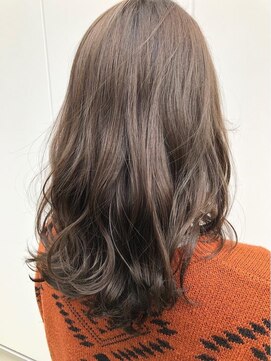 アン(Hair make un) #シフォンベージュ