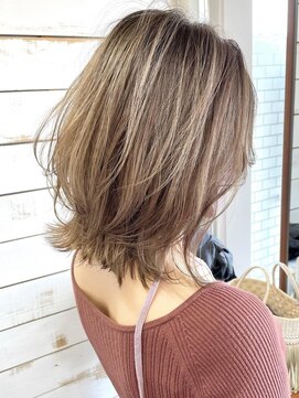 ハーツ(Heart's) 白髪ぼかしバレイヤージュ【髪質改善/脱白髪染め】