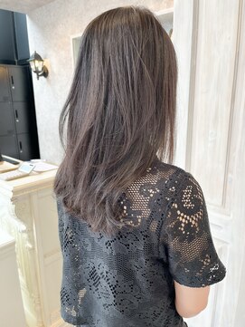 キャアリー(Caary) 福山人気caaryナチュラルストレート艶髪レイヤースタイル20代