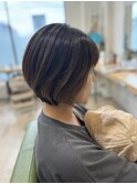 ショートボブ