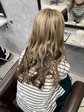 グラッジ 池袋(GLADGE) アンブレラカラー×ベージュ