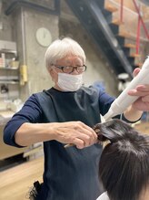 ヘアーメークテスタヴァンティ (Hair make Testavanti)