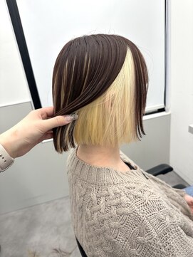 ゴウトゥデイシェアサロン 町田店(GO TODAY SHAiRE SALON) インナー抜きっぱなしブロンド【町田】