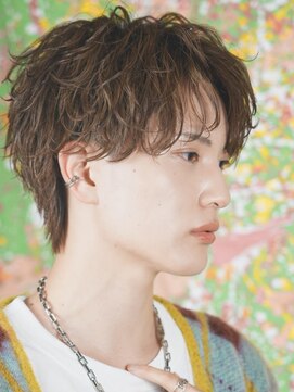 オーシャントーキョー 大阪(OCEAN TOKYO) 韓国ヘアカルマパーマコンマバングセンターパート黒髪ウルフ