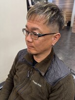 オム グランド(HOMME GRAND)&nbsp;ハイライトを生かしたフェードスタイル