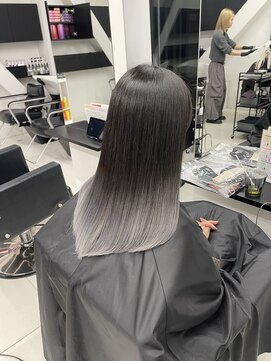 アライブ キチジョウジ(ALIVE Kichijoji) ホワイトシルバーグラデーションカラー