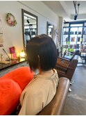 前下がり耳掛けボブ