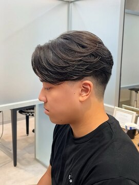 ジーナ 天神(Zina) 【Zina】メンズ/韓国/センターパート/縮毛矯正/福岡/天神/大名