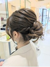 アブニール 我孫子(AVENIR)&nbsp;上品な大人のまとめ髪