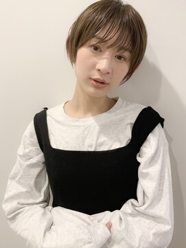 エイチバイシオミエイチ 神戸三宮(H by shiomi H) 耳だしショート×シアーグレージュ/ナチュラル可愛いこなれヘア
