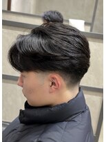 スイッチ(men's SWITCH)&nbsp;大分テーパーフェードセンターパートニュアンスパーマショート