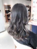 デイズ(days) 暗めシルバーグレージュゆる巻きロングブリーチなしダブルカラー