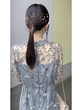 ナズル(nuzzle) お呼ばれアレンジ