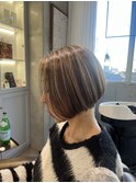 ベージュトーンのコントラストハイライトで華やか&柔らかに。