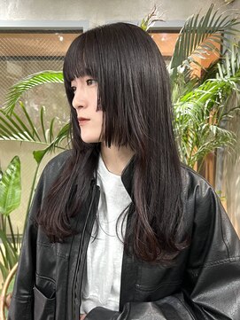 ウーフ(U-fu) 暖色系カラー/フリンジカット/モードヘア/姫カット