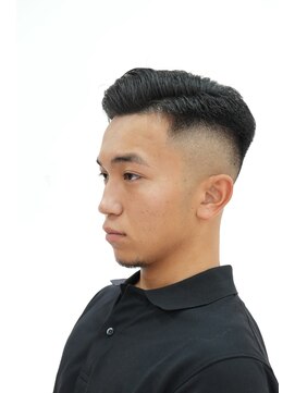 カーウォッシュバーバー(CARWASH BARBER) メンズダークアッシュスキンフェードベリーショート0806