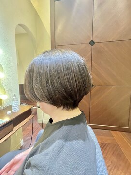 エルサフィロ ヨドヤバシ(el zafiro yodoyabashi) 【el zafiro yodoyabashi】暗め寒色系大人女性ショート