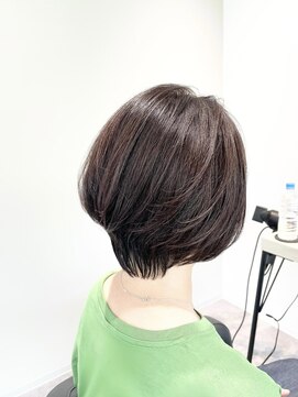 ストフ(stof) 前上がりショート/大人ショート/ベージュカラー