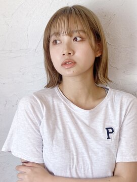 アメリラブ(ameri love) ハイトーンくすみベージュ×切りっぱなしボブ