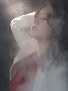 アンアタッシュ(UNE ATTACHE) Breath of Nocturne｜冬の光が揺れるレイヤー×透明感カラー