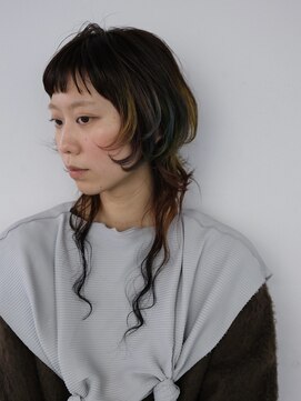 ユーリカ(Eurica) デザインカラー/ウルフカット/ポイントカラー