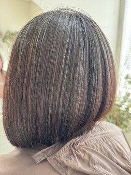 グラムール(glamour) 前下りボブ