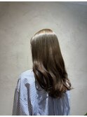 オリーブベージュ