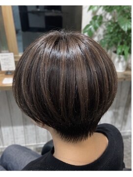 アースオーセンティック 小平店(EARTH Authentic) 丸みショートボブ