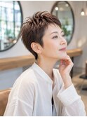 大人小顔ひし形ハンサムショートレイヤー美シルエット