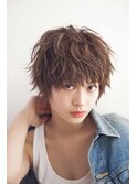 無造作に仕上げるハンサムショート