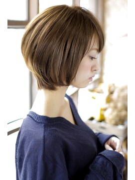 カライングドゥ(ing deux) 大人可愛い20代30代40代黒髪前下がりショートボブ丸みショート◎