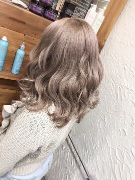 ヘアビューティースタジオ ラルガ(Hair beauty studio Raruga) ★Raruga 小倉魚町★ハイトーンピンク