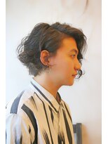 ブーケ(BOUQUET) ショートレイヤー・くせ毛風パーマ・サイドパートショート